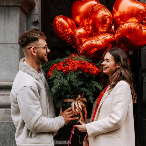 What are the best anniversary flowers?